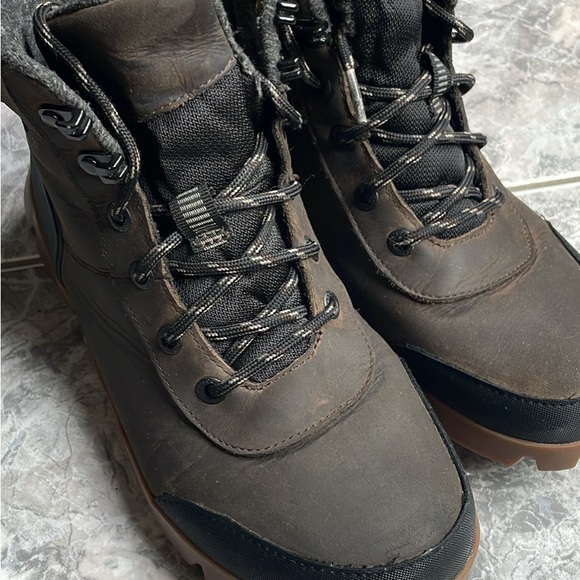 Men's Arcata Urban Leather Mid - Picture 1 of 2